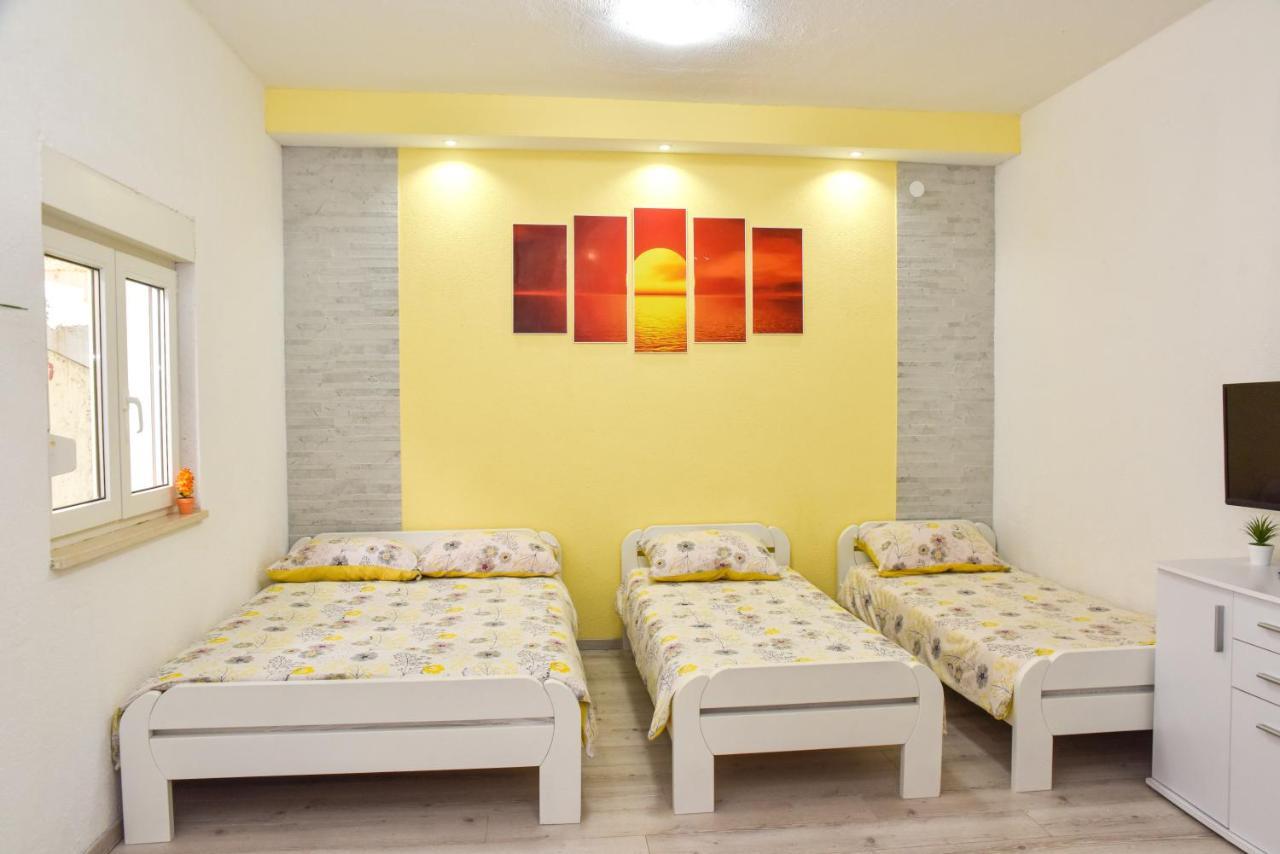 Cozy Apartment Close To Dubrovnik Неум Екстериор снимка