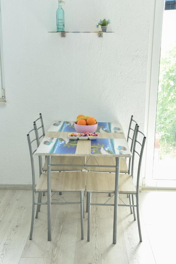Cozy Apartment Close To Dubrovnik Неум Екстериор снимка