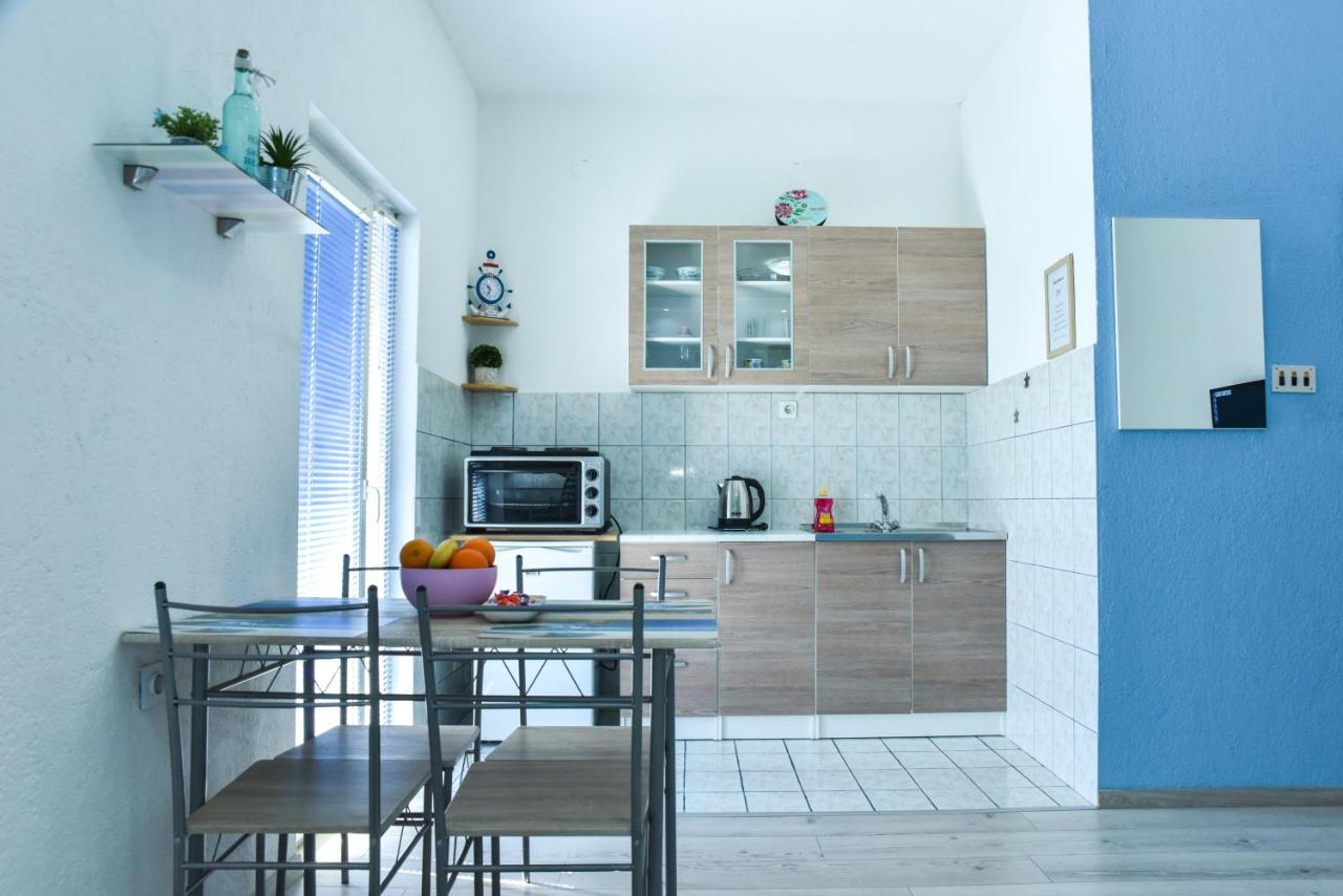 Cozy Apartment Close To Dubrovnik Неум Екстериор снимка