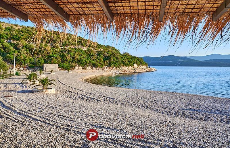 Cozy Apartment Close To Dubrovnik Неум Екстериор снимка