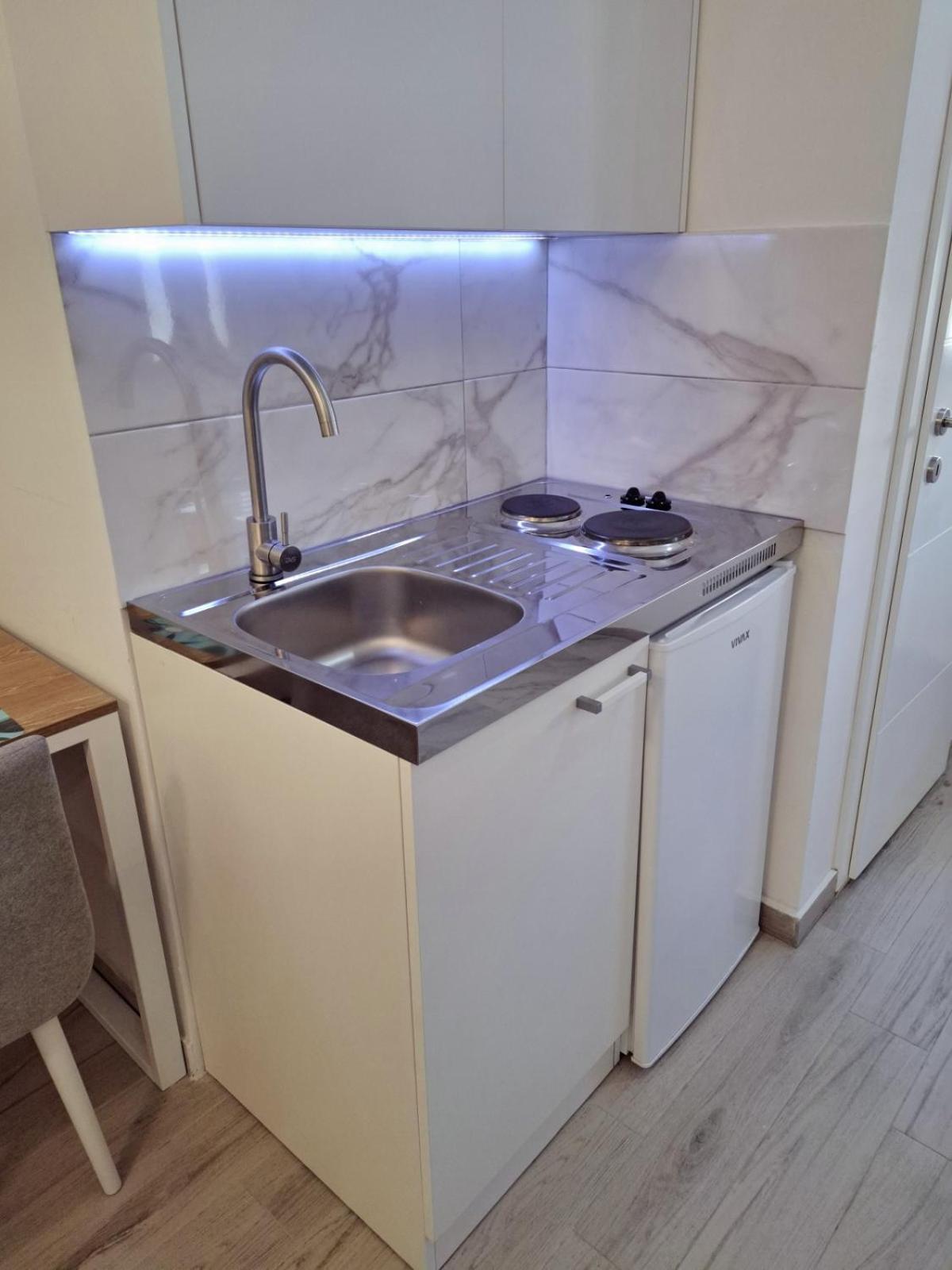 Cozy Apartment Close To Dubrovnik Неум Екстериор снимка