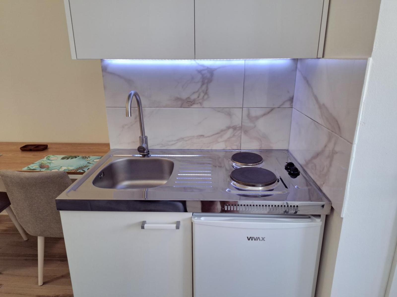 Cozy Apartment Close To Dubrovnik Неум Екстериор снимка